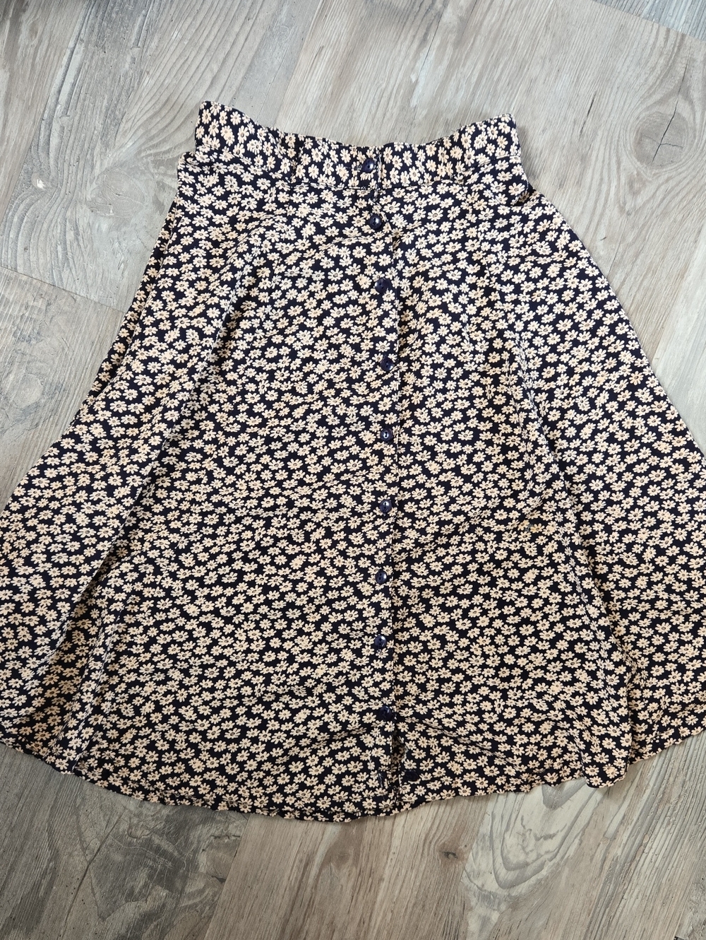 Vintage Navy and Cream Daisy Circle Skirt
